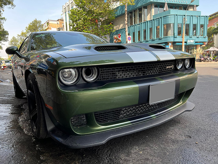 &#34;Xe cơ bắp Mỹ&#34; Dodge Challenger Hellcat Redeye đầu tiên về Việt Nam - 2