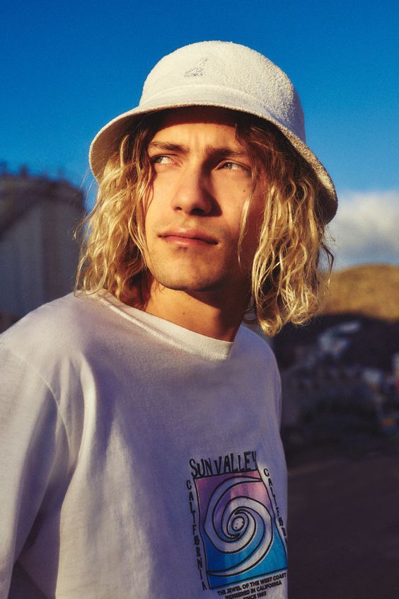 Các mặt hàng thời trang sành điệu của thập niên 90 dành cho các chàng trai - 9