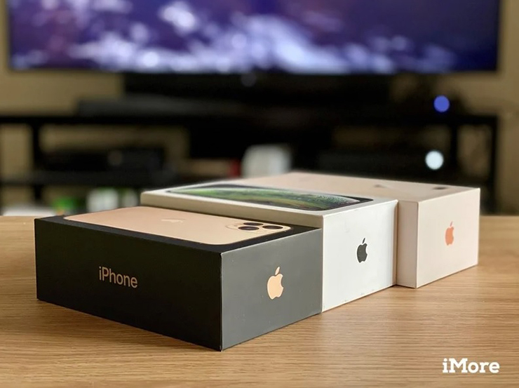 iPhone 12 tân trang sẽ được đựng trong hộp màu nâu, thân thiện với môi trường.