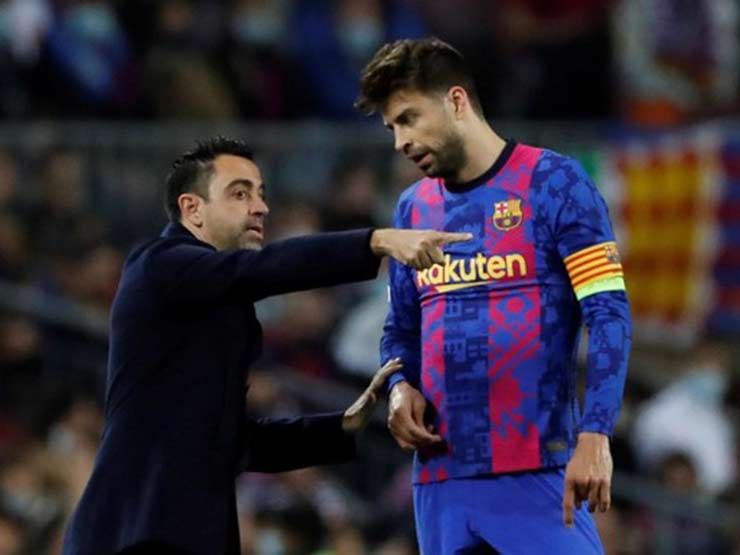 Barca căng thẳng nội bộ: Pique thách thức lãnh đạo vì bị yêu cầu treo giày