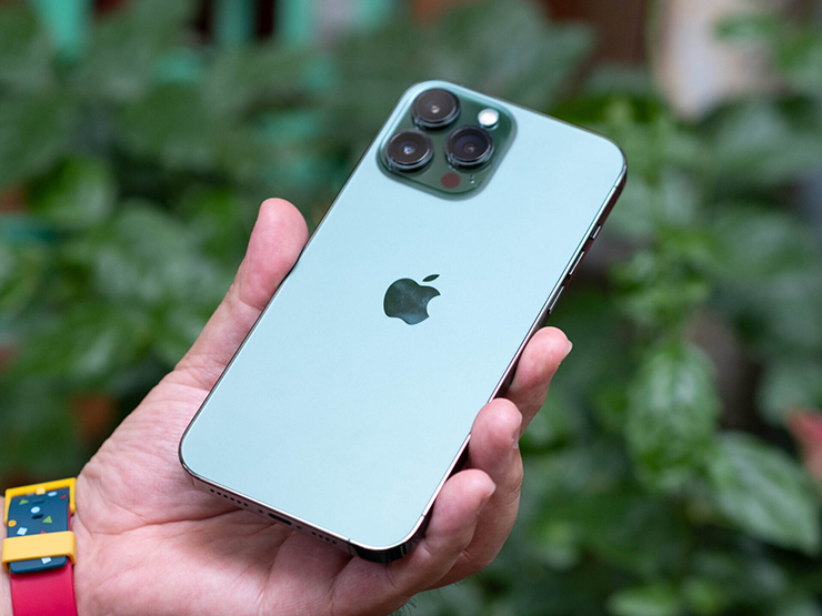 iPhone 13 và iPhone 13 Pro vẫn đang siêu ”đắt hàng”