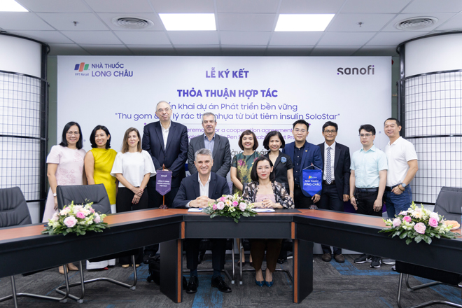 FPT Long Châu và Sanofi Việt Nam triển khai dự án xử lý rác thải nhựa từ bút tiêm insulin - 1