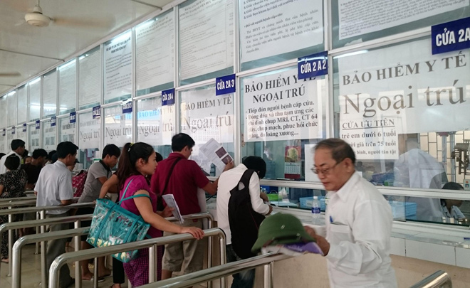 Hiện một số bệnh viện ở Hà Nội đang thiếu thuốc, vật tư. (Ảnh: Tiền Phong).