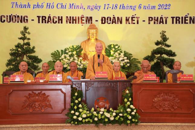 Trưởng lão Hòa thượng Thích Trí Quảng sách tấn dặn dò đội ngũ Ban Trị sự nhiệm kỳ mới.