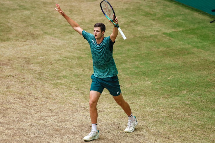 Video tennis Medvedev - Hurkacz: Thảm bại ngỡ ngàng, vỡ mộng xưng vương (Chung kết Halle Open) - 1