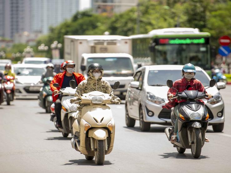 Thời tiết đầu tuần: Bắc Bộ và Trung Bộ hóa “chảo lửa”, có nơi vượt 39 độ C