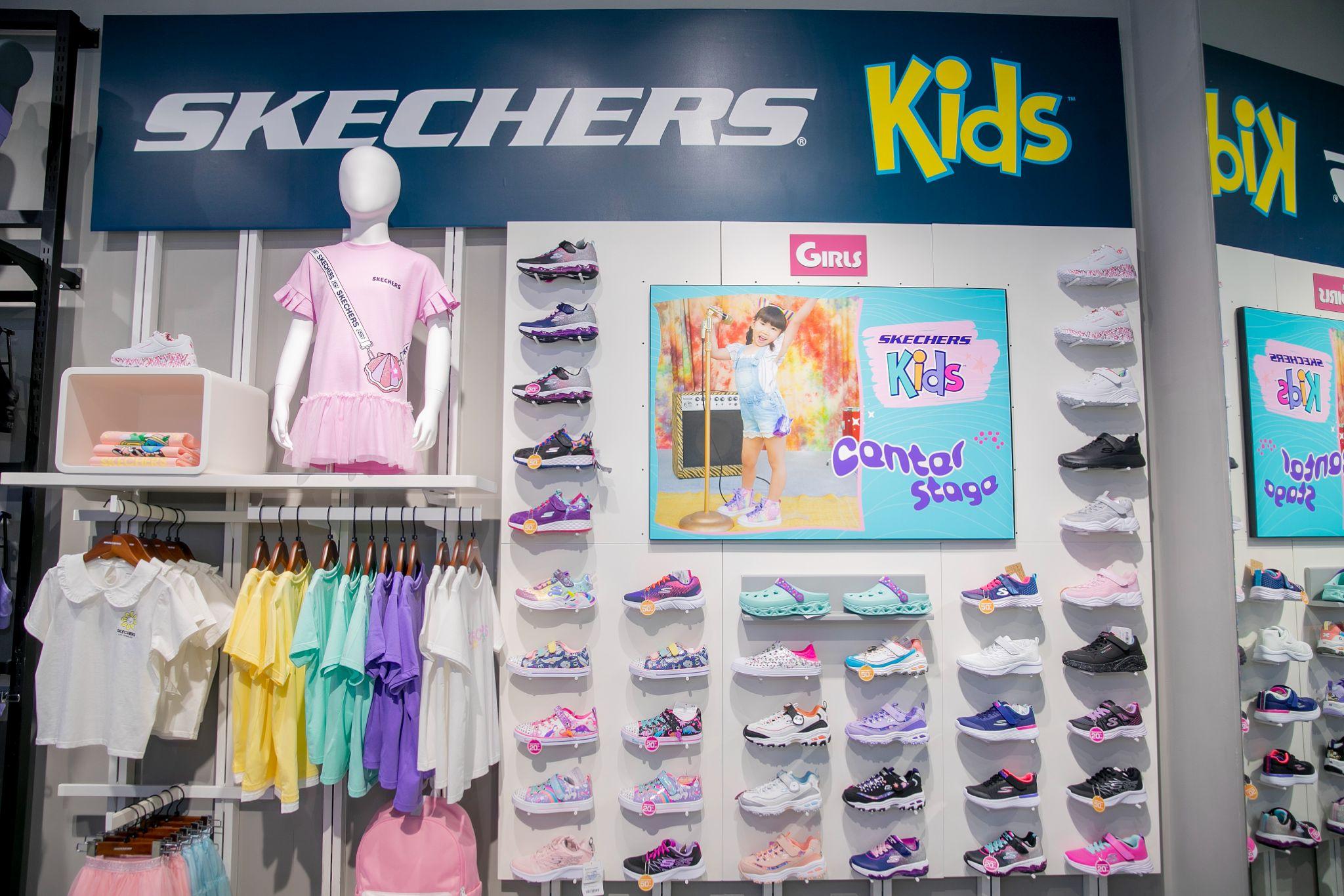 Skechers vừa ra mắt concept store mới tại Crescent Mall với mức giảm giá lên đến 50% - 2