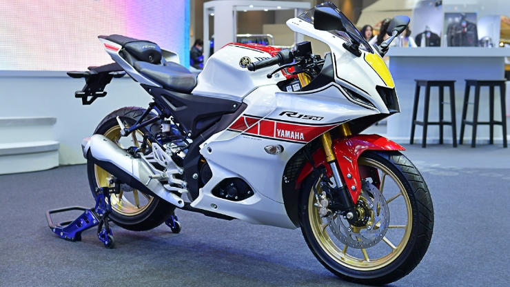 NÓNG: Yamaha Việt Nam sắp bán ra R15 V4 và R15M - 4