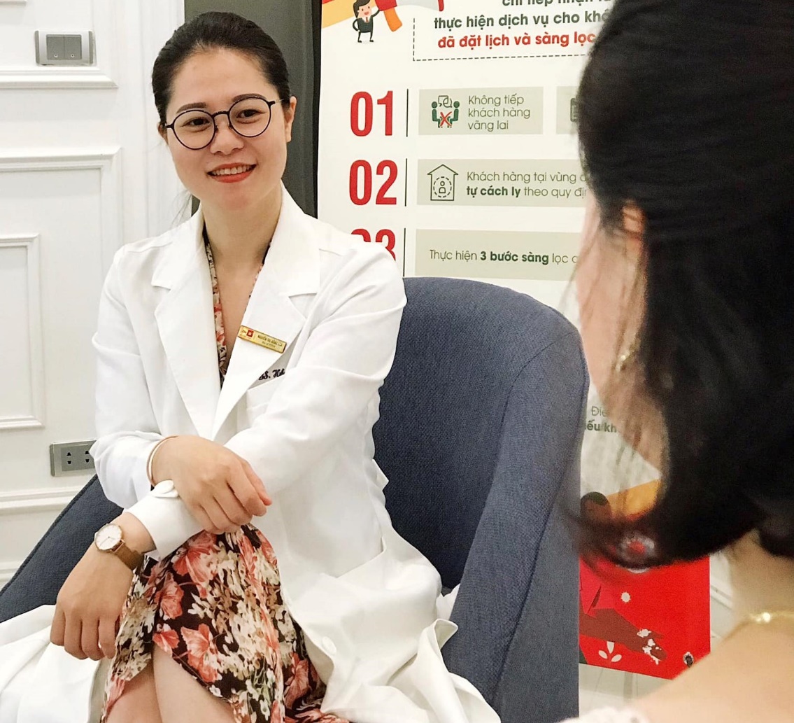 Ths.Bs Nguyễn Hồng Vân - Bác sĩ chuyên khoa PTTM Mắt (Trung tâm Thẩm mỹ DrD)