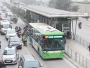 Tin tức trong ngày - Hà Nội đề xuất cho xe khách, xe buýt thường đi vào làn BRT