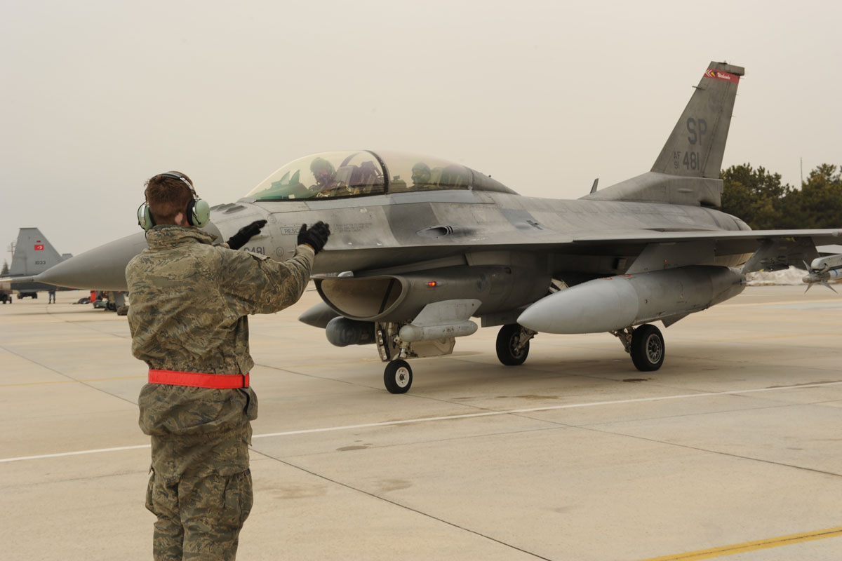 F-16 là một trong những chiến đấu cơ chủ lực của không quân Mỹ.