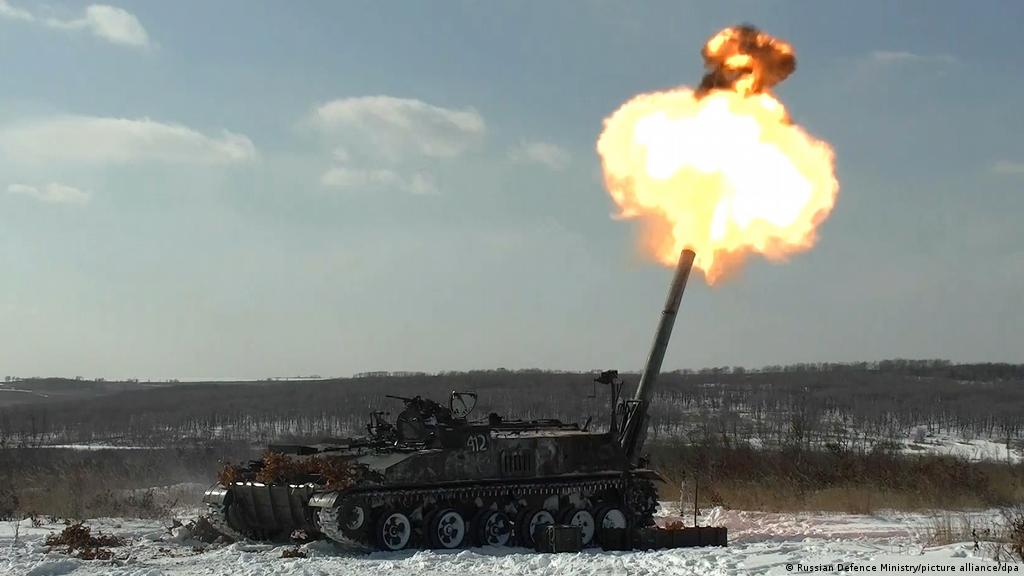 Pháo binh Nga đã thể hiện sức mạnh vượt trội so với Ukraine ở Donbass (ảnh: TASS)