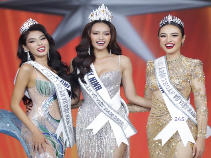 Người đẹp Tây Ninh đăng quang Hoa hậu Hoàn vũ Việt Nam