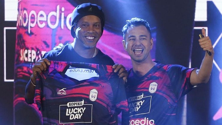 Ronaldinho ra mắt RANS Nusantara