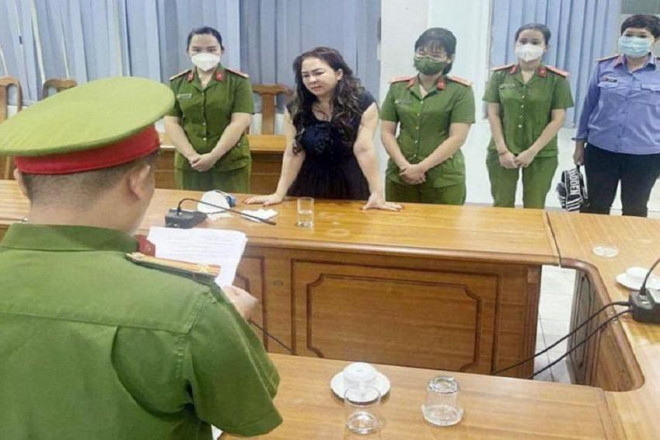 Bà Nguyễn Phương Hằng bị Công an TP.HCM bắt tạm giam ngày 24/3. Ảnh: CA