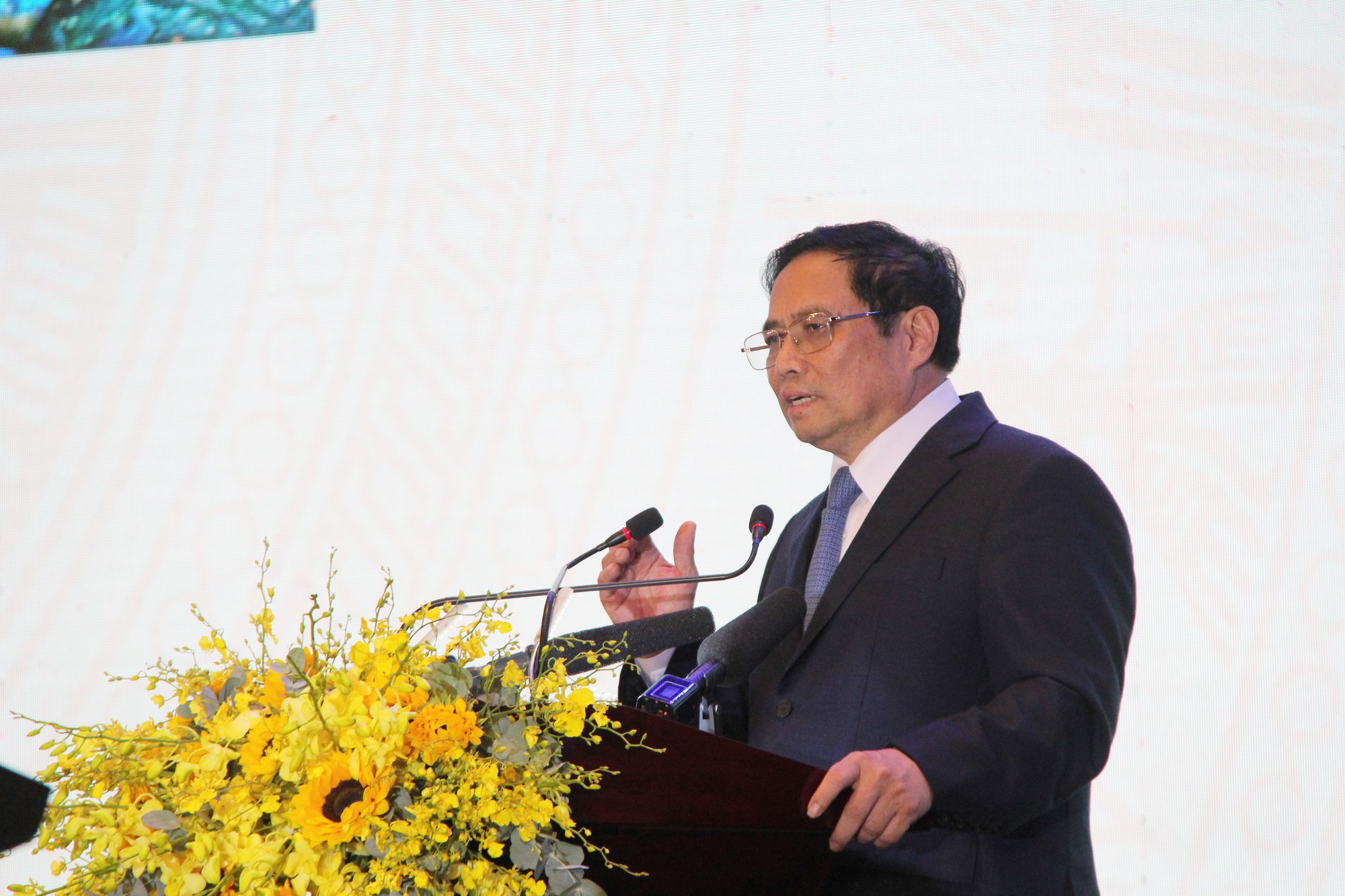 Phát biểu tại Diễn đàn Đầu tư Đà Nẵng, Thủ tướng Phạm Minh Chính bày tỏ cam kết mạnh mẽ về xây dựng môi trường đầu tư lành mạnh, bình đẳng và minh bạch, công khai