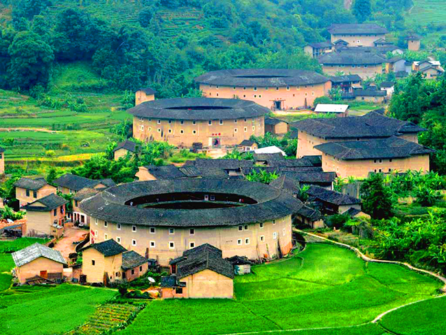 Khám phá vùng đất bí hiểm với những pháo đài bất khả xâm phạm của Trung Quốc - hình ảnh 15