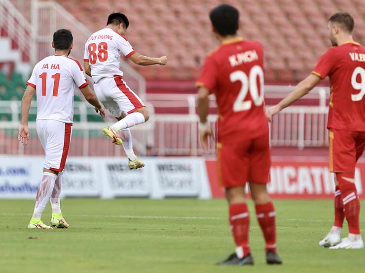 Video bóng đá Viettel - Phnom Penh Crown: ”Rocket” mở điểm, hú hồn cuối trận (AFC Cup)