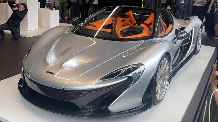 Đây không phải là phiên bản mui trần P1 do hãng xe McLaren sản xuất mà được thực hiện bởi hãng độ Lanzante
