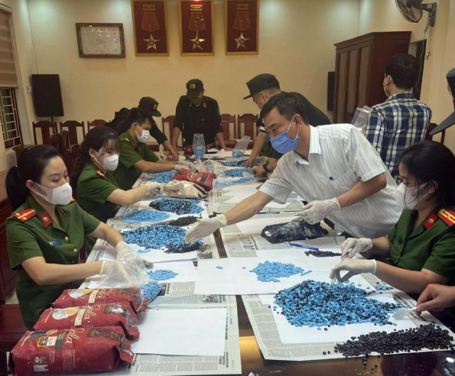 Kiểm đếm tang vật của vụ án