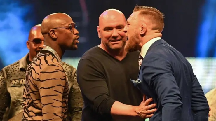 Mayweather từng thắng knock-out McGregor trên sàn boxing