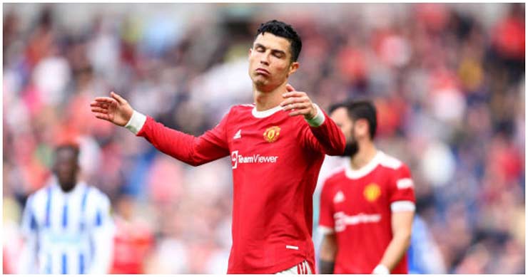 Cristiano Ronaldo có vẻ đang muốn đào tẩu khỏi MU nhưng nhờ người đại diện đánh tiếng thay vì tự nói ra