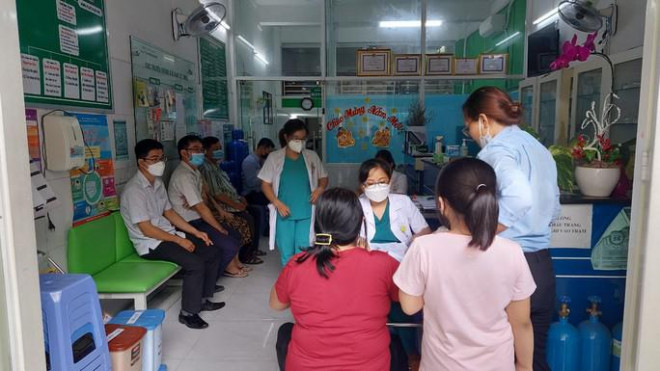 Những ngày gần đây, tại Trạm Y tế phường Đa Kao (quận 1), số người đến đăng ký tiêm tăng lên hơn 200 người/ngày