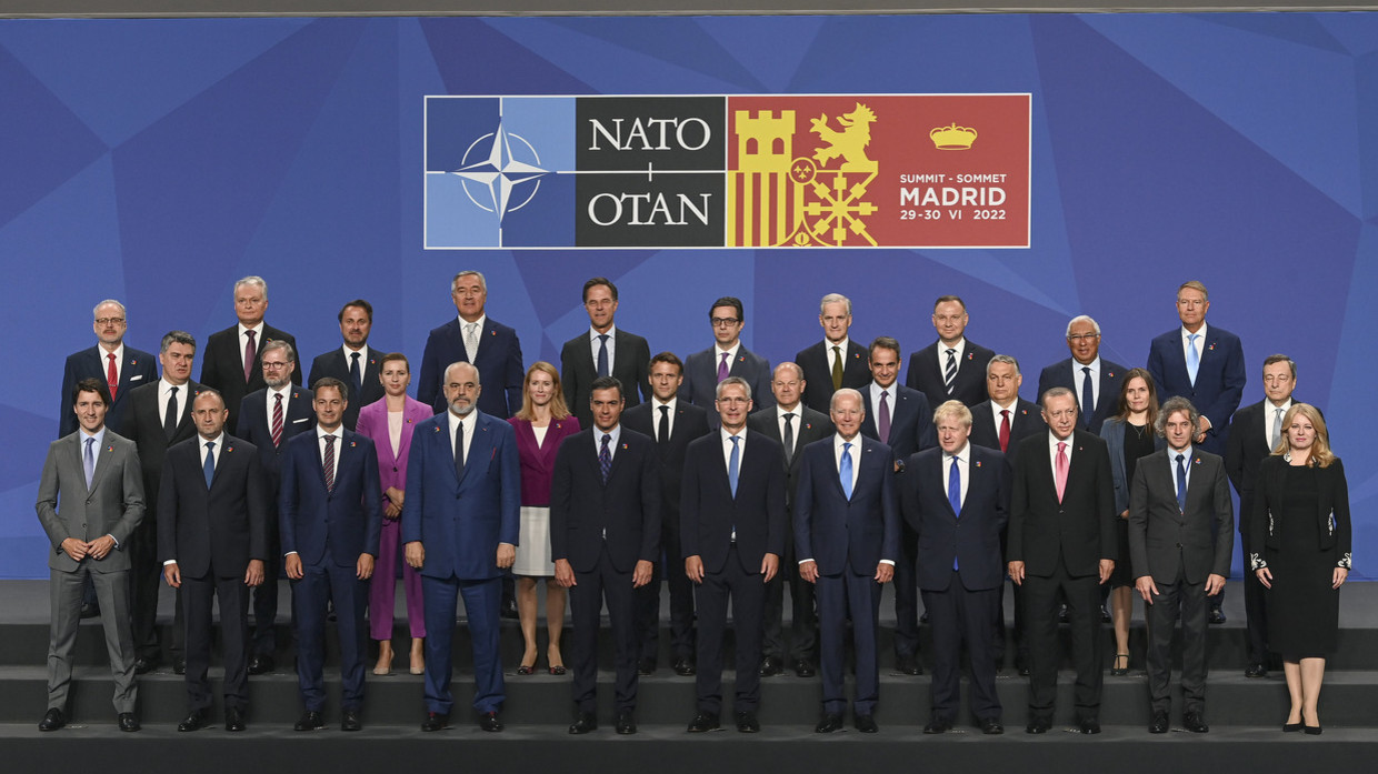 Các nhà lãnh đạo NATO chụp ảnh chung hôm 29.6 ở Tây Ban Nha (ảnh: RT)