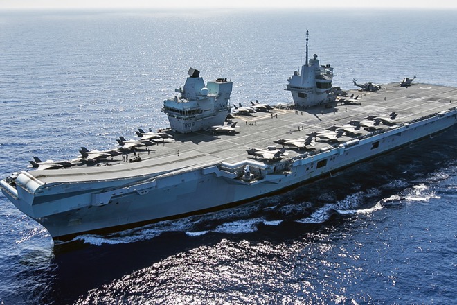 Hải quân Anh hiện có hai tàu sân bay.