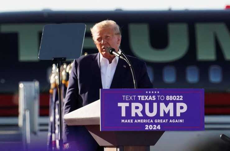 Cựu Tổng thống Mỹ Donald Trump tham dự cuộc vận động tranh cử tại bang Texas ngày 25-3. Ảnh: REUTERS