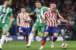 Video bóng đá Atletico Madrid - Real Betis: Người hùng phút 86, bám đuổi Real (La Liga)