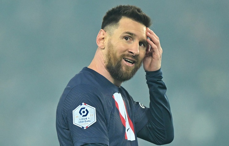 Messi bị các CĐV PSG la ó