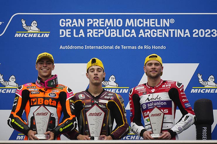 Podium Moto2 Argentina GP 2023 với Arbolino (giữa) là người chiến thắng