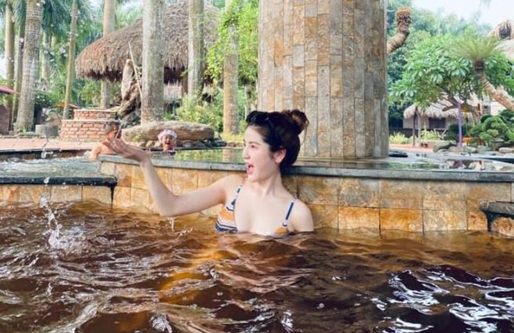 Bạn gái Quang Hải&nbsp;mong mọi người hãy tìm hiểu rõ ràng trước khi tin vào một lời đồn đại nào đó trên mạng xã hội.
