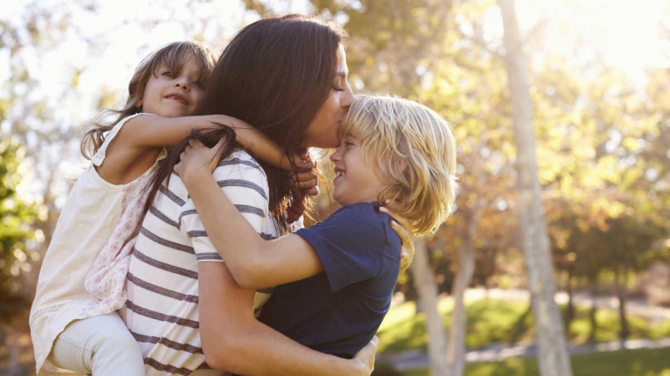 Làm bố, mẹ đơn thân: Tự do đi kèm với áp lực và cách giải stress của những người trong cuộc - 2