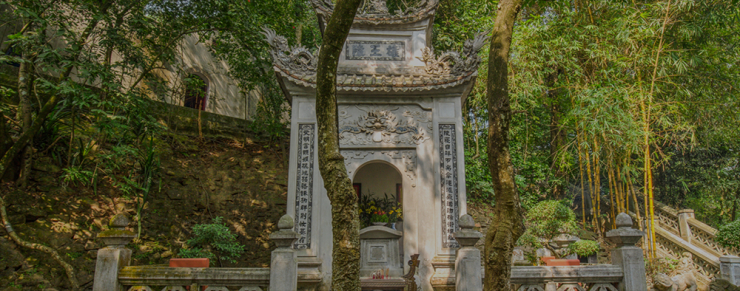 Đền Hùng đã và đang được tôn tạo, tu bổ, xây dựng xứng đáng là trung tâm văn hoá tâm linh của dân tộc Việt Nam.