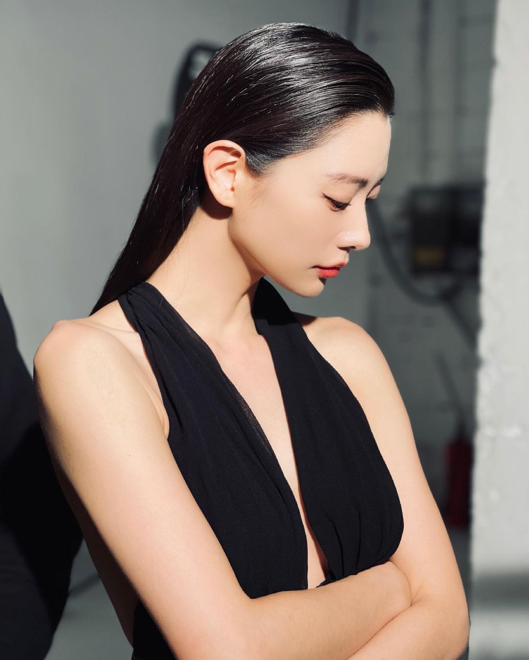 Clara Lee thay đổi gu váy áo sau khi lấy chồng đại gia - 4