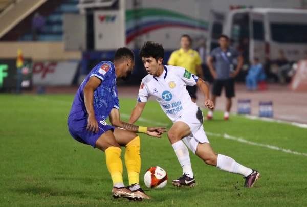 Trực tiếp bóng đá Nam Định - Khánh Hòa: Phạt đền tranh cãi, chủ nhà gỡ hòa (V-League) (Hết giờ) - 3