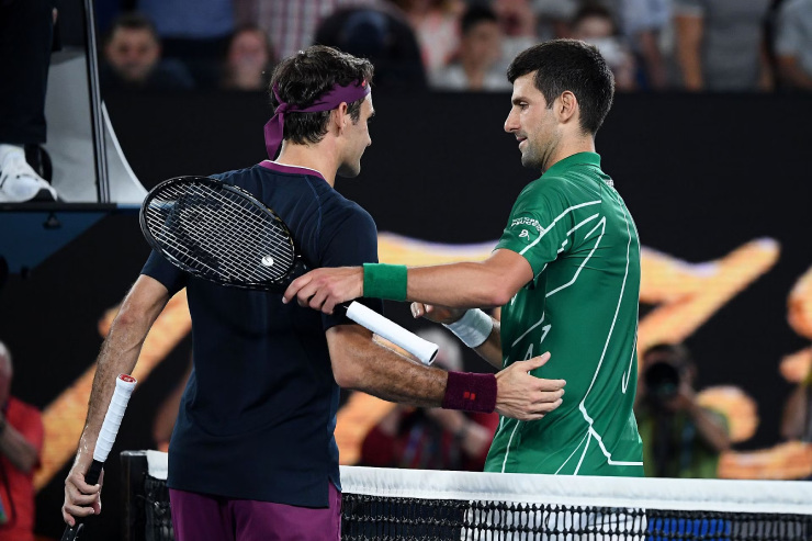 Vào tháng 3 năm 2021, Djokovic đã phá kỷ lục 310 tuần giữ ngôi đầu của Federer. Nole sau đó nói với BBC: "Những gì Roger đang làm ở độ tuổi của anh ấy là điều truyền cảm hứng cho tôi và nhiều tay vợt khác".