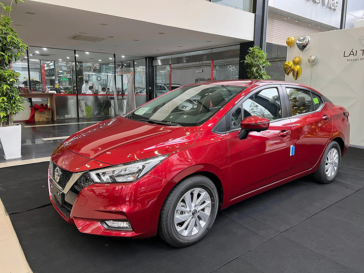 Đại lý "xả hàng" Nissan Almera, giảm giá tới 90 triệu đồng - 2