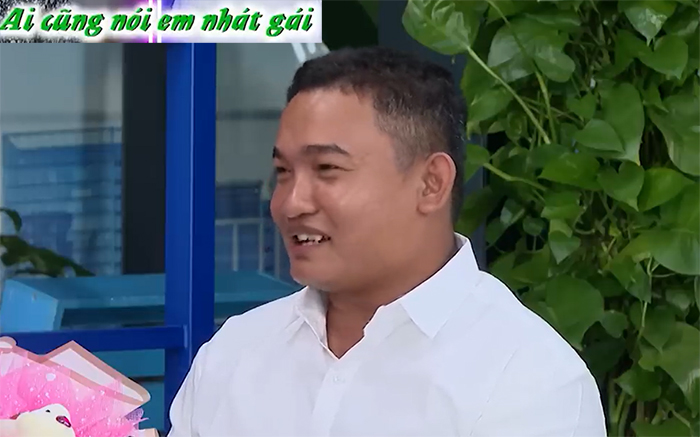 Anh chàng bấn loạn cầu cứu bà mối để được "gần gũi" bạn gái - 2