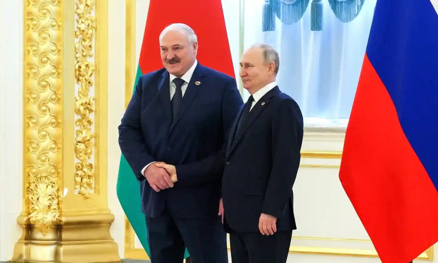 Belarus là đồng minh thân cận của Nga (ảnh: Guardian)