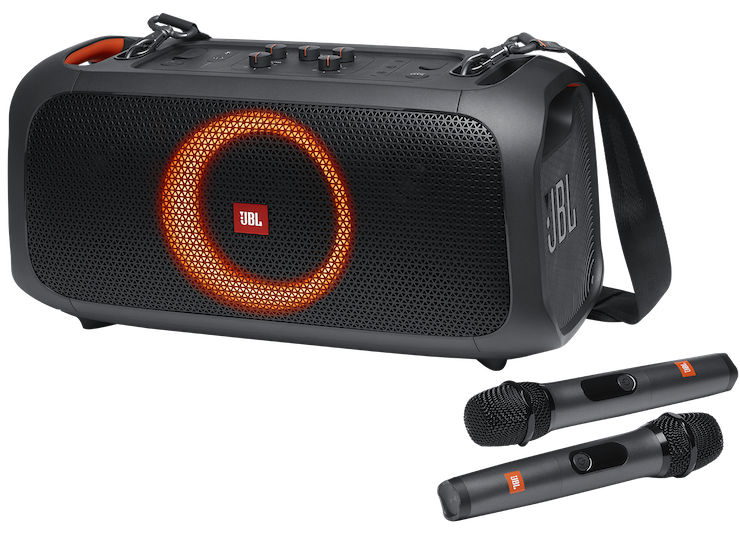 JBL PartyBox On The Go với 2 micro không dây đi kèm.