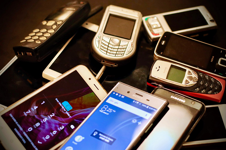 Tại sao Apple hay Samsung muốn thu hồi điện thoại cũ từ người dùng? - 1