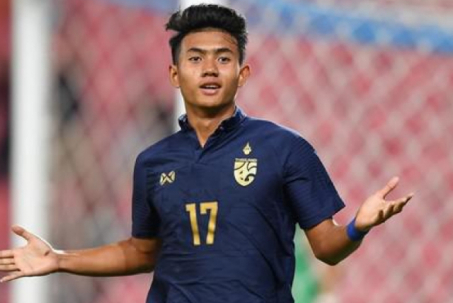 Bỏ SEA Games 32, thần đồng bóng đá Thái Suphanat Mueanta gia nhập Leicester City?