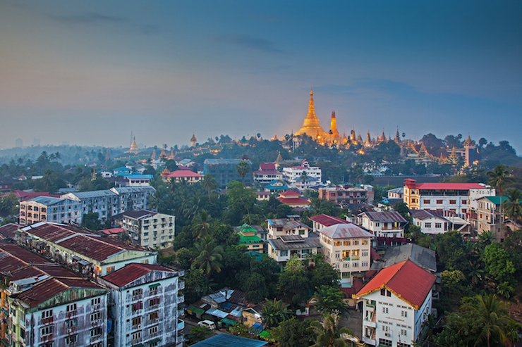 Với hơn 5 triệu cư dân, Yangon là cố đô và là thành phố lớn nhất của Myanmar. Từng là một làng chài nhỏ, Yangon có nhiều tòa nhà thuộc địa nhất so với bất kỳ thành phố nào ở Đông Nam Á.
