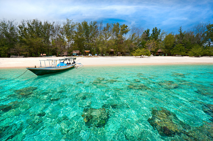 Quần đảo Gili là 3 hòn đảo nhỏ nằm ở phía tây bắc Indonesia ngoài khơi bờ biển Lombok. Những hòn đảo này là nơi hoàn hảo cho du khách muốn thoát khỏi sự hối hả và nhộn nhịp của cuộc sống hiện đại.
