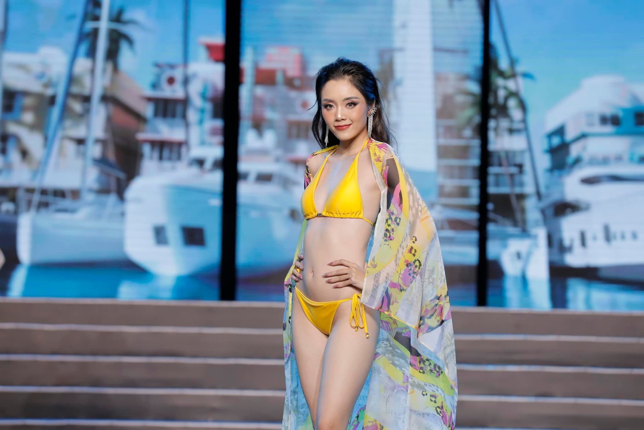 Thí sinh Đặng Phương Uyên đến từ Đắk Lắk.&nbsp;Đến với cuộc thi Miss World Vietnam - Hoa hậu Thế giới Việt Nam 2023, Phương Uyên chia sẻ: "Quyết định tham dự cuộc thi MWVN 2023, tôi&nbsp;hy vọng được thay đổi bản thân, học hỏi nhiều hơn vượt lên chính mình khi được trải nghiệm và thử sức trên đấu trường nhan sắc lớn". Cô từng đạt được thành tích&nbsp;Top 5 Hoa Hậu Hoàn Cầu Việt Nam 2022.