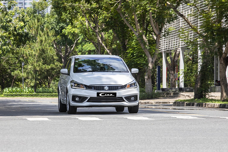 Giá xe Suzuki Ciaz niêm yết và lăn bánh tháng 4/2023 - 3