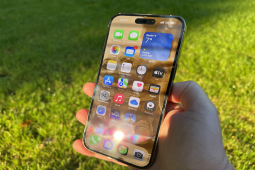 Apple có thể tăng giá iPhone 15 Pro Max lên mức “chưa từng có”